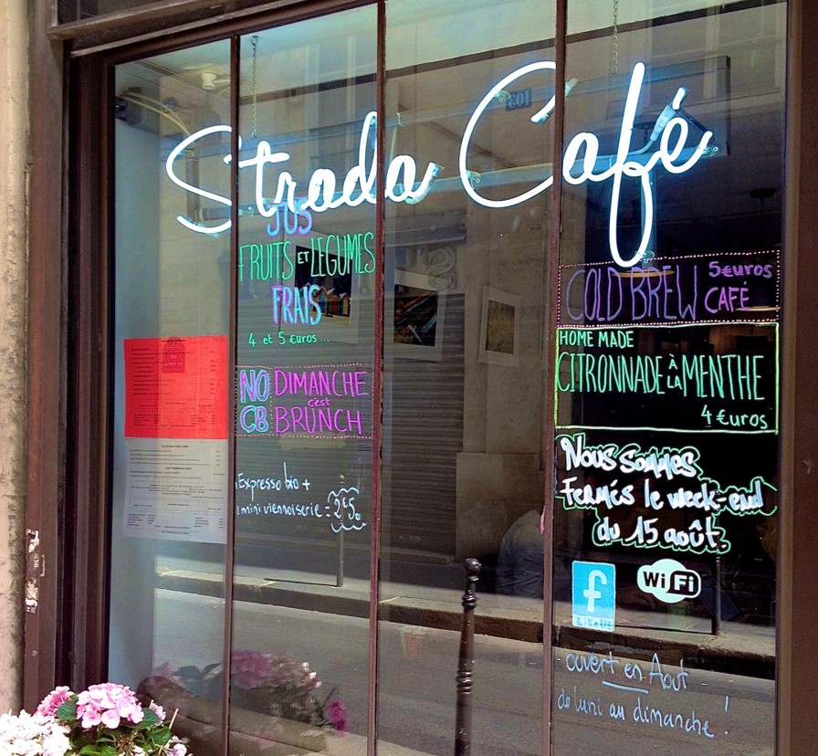 Strada Café Paris
