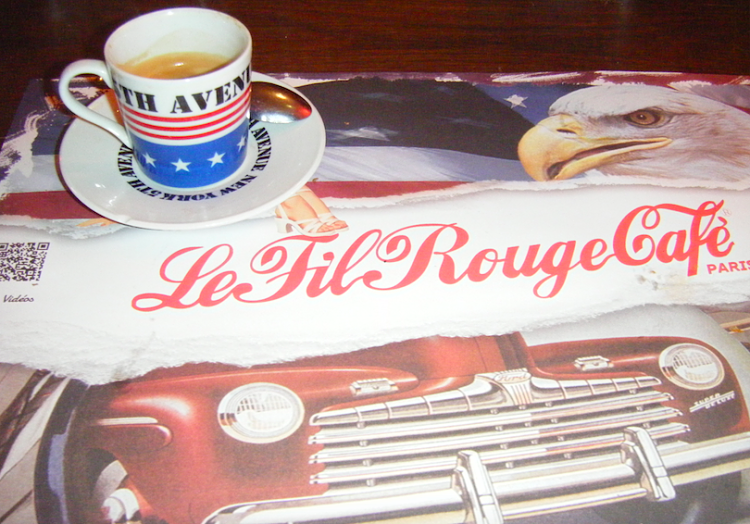 Fil-rouge-Cafe-Paris
