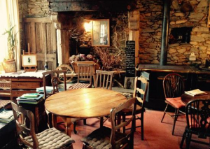 Maison-Jeanne-cafe-ottilie-treguier
